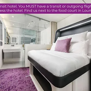 3* Hotel Yotelair Amsterdam Schiphol Transit