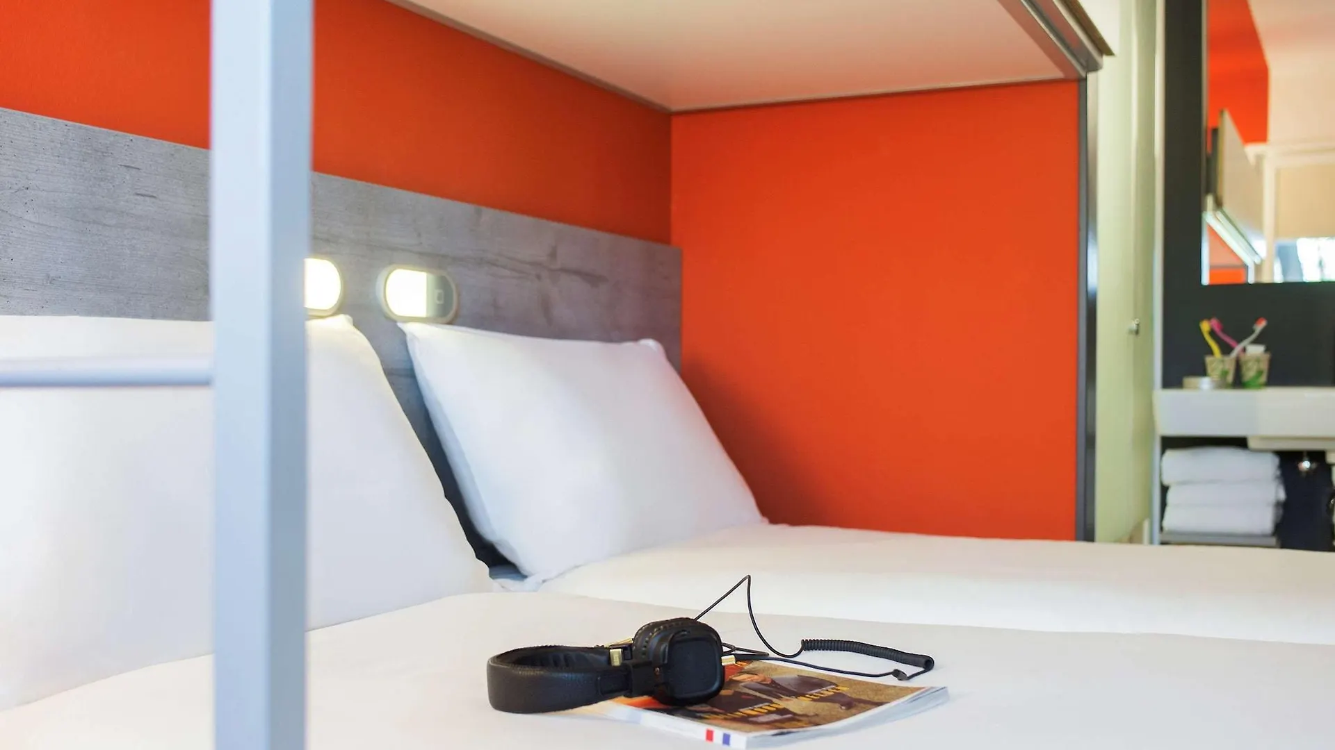 Ibis Budget Amsterdam Airport Badhoevedorp 2*,
