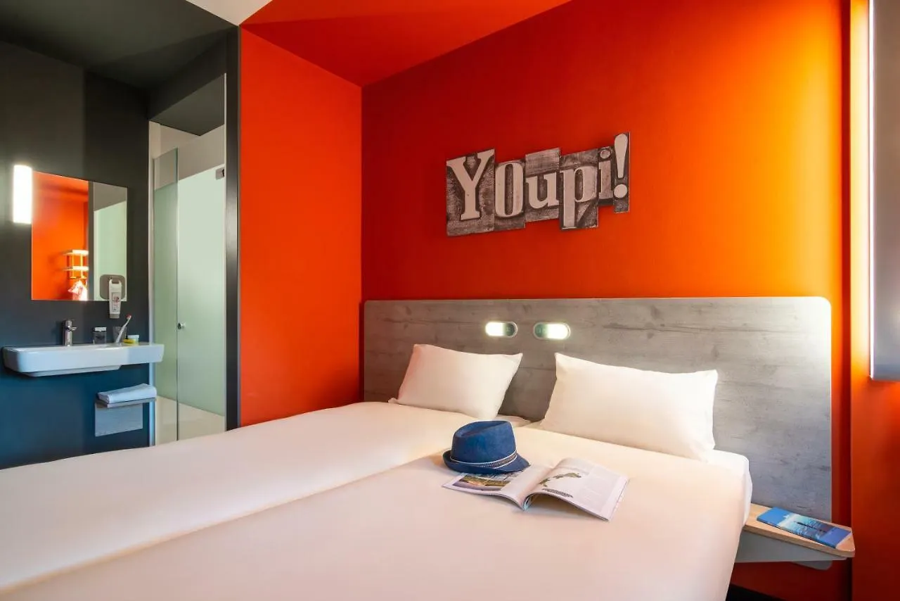 ** Hotel Ibis Budget Amsterdam Airport Badhoevedorp Netherlands