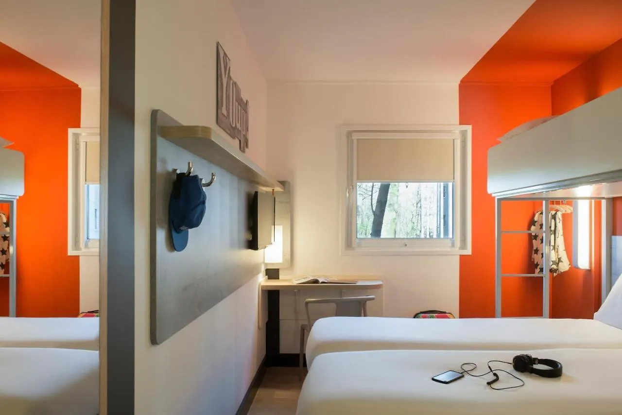 Ibis Budget Amsterdam Airport Badhoevedorp Hotel